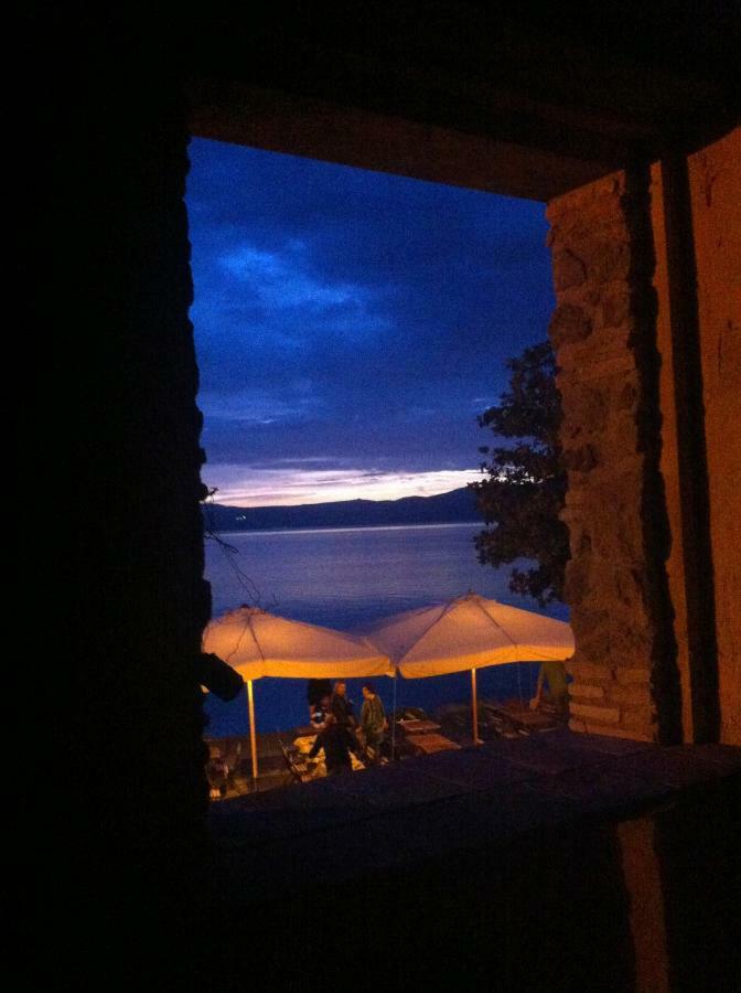 Al Vicolo Dei Pescatori Bed & Breakfast Anguillara Sabazia Exterior foto